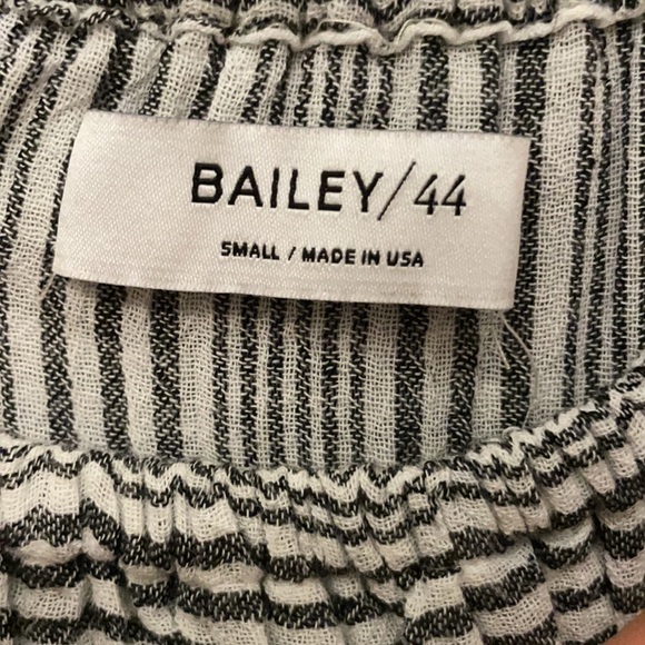 Off the shoulder stripped top - Picture 4 of 4